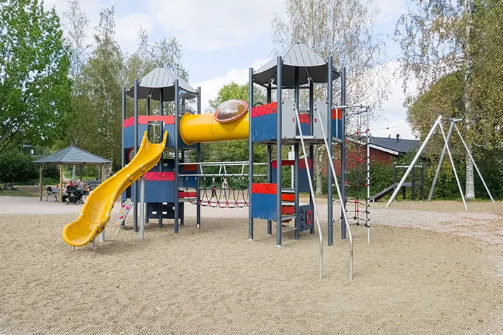 Tenhokallion leikkikenttä