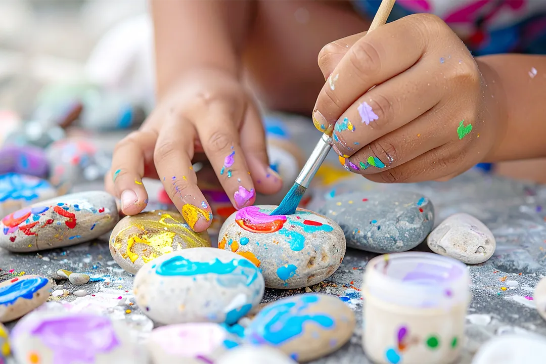 Kivenmaalauspäivä koko perheelle